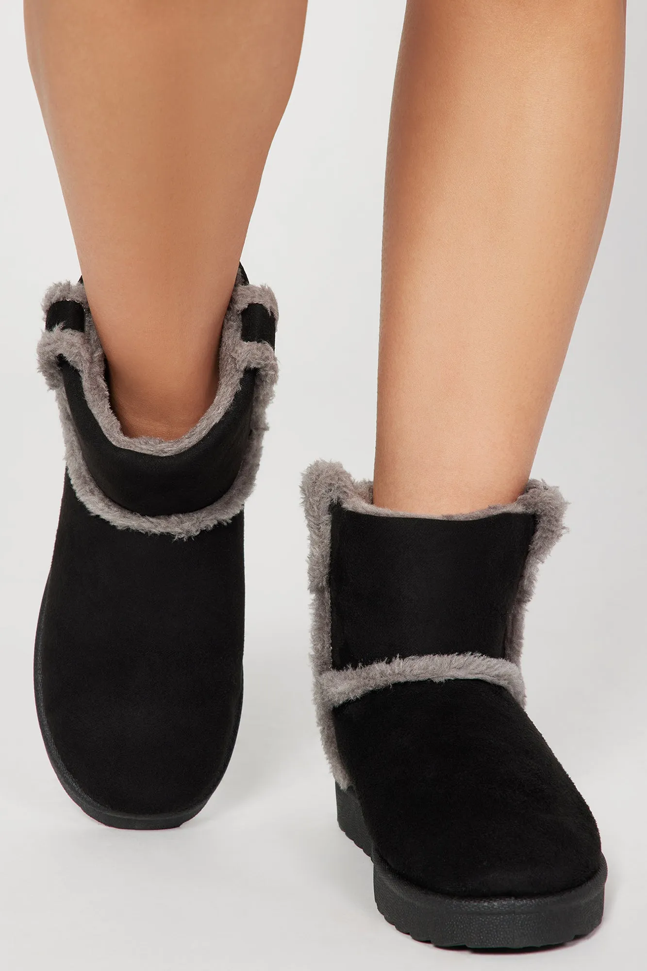 Autumn Leaves Booties - Black