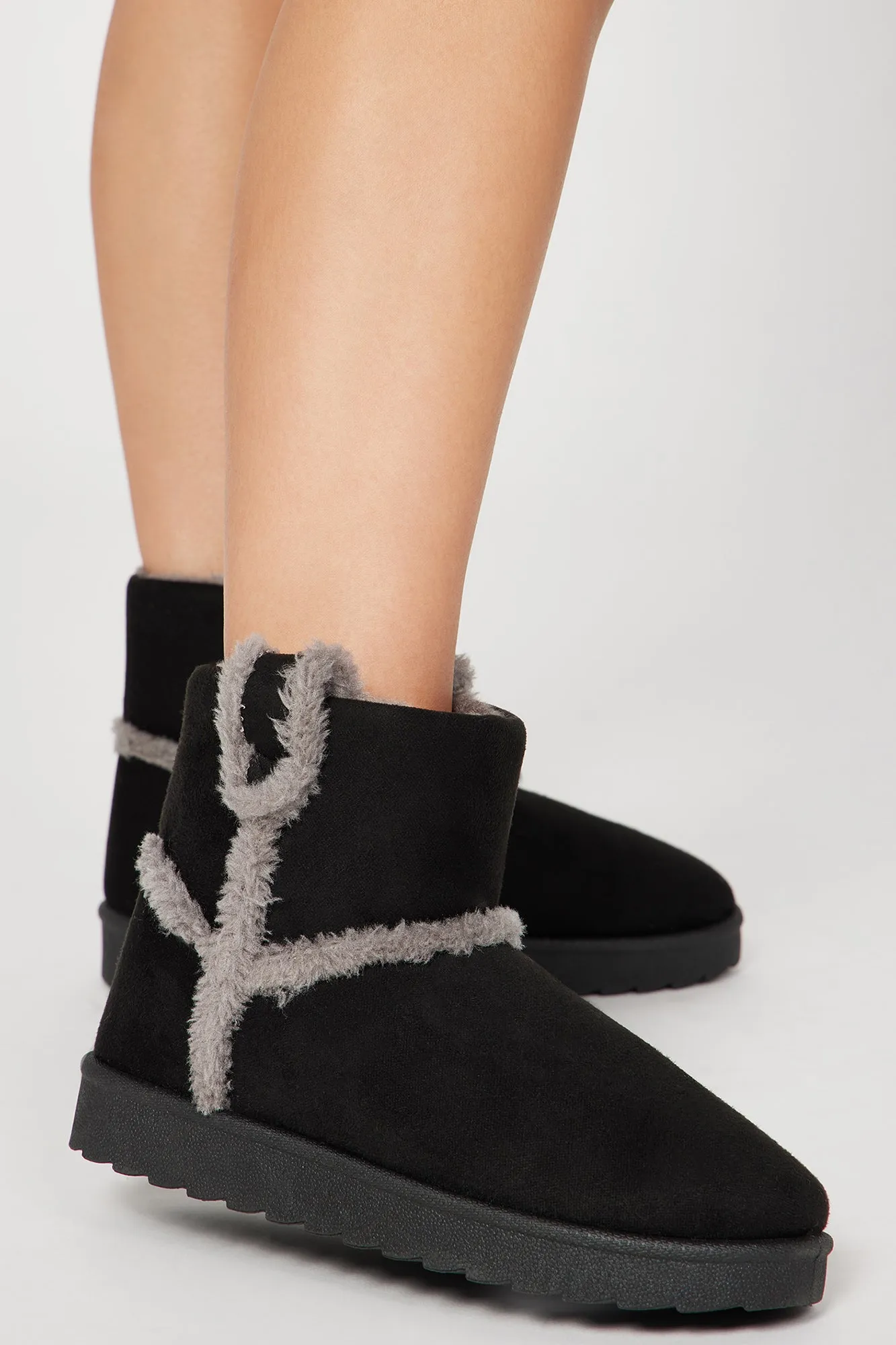 Autumn Leaves Booties - Black