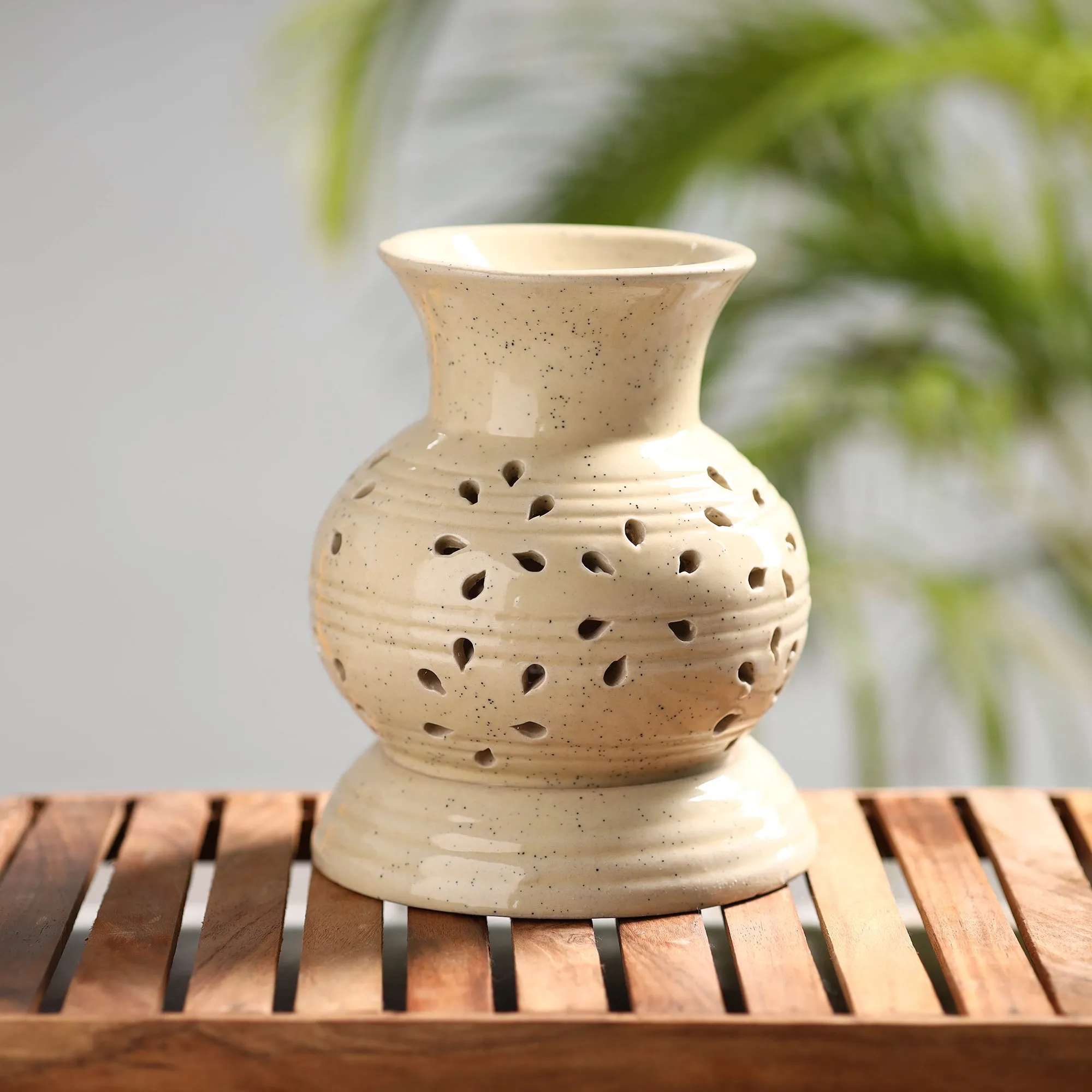 Handcrafted Ceramic Electrical Aroma Diffuser (7 inches)