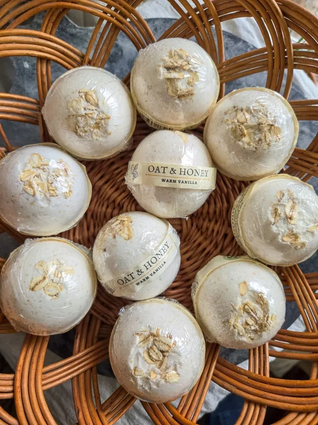 Oat & Honey Bath Bomb